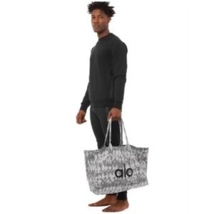 ALO Yoga Shopper Tote
